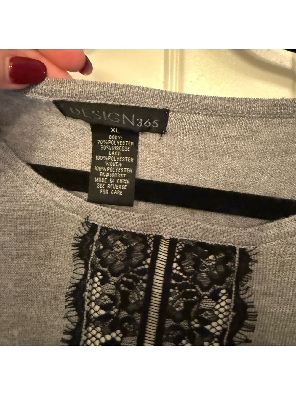 ☔️Design365 twofer sweater - Picture 2 of 3